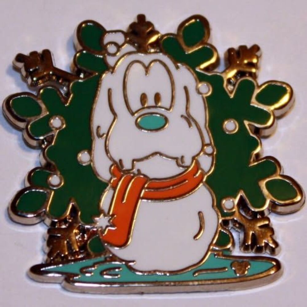 DLR - 2007 Hidden Mickey - Snowman Collection - Goofy